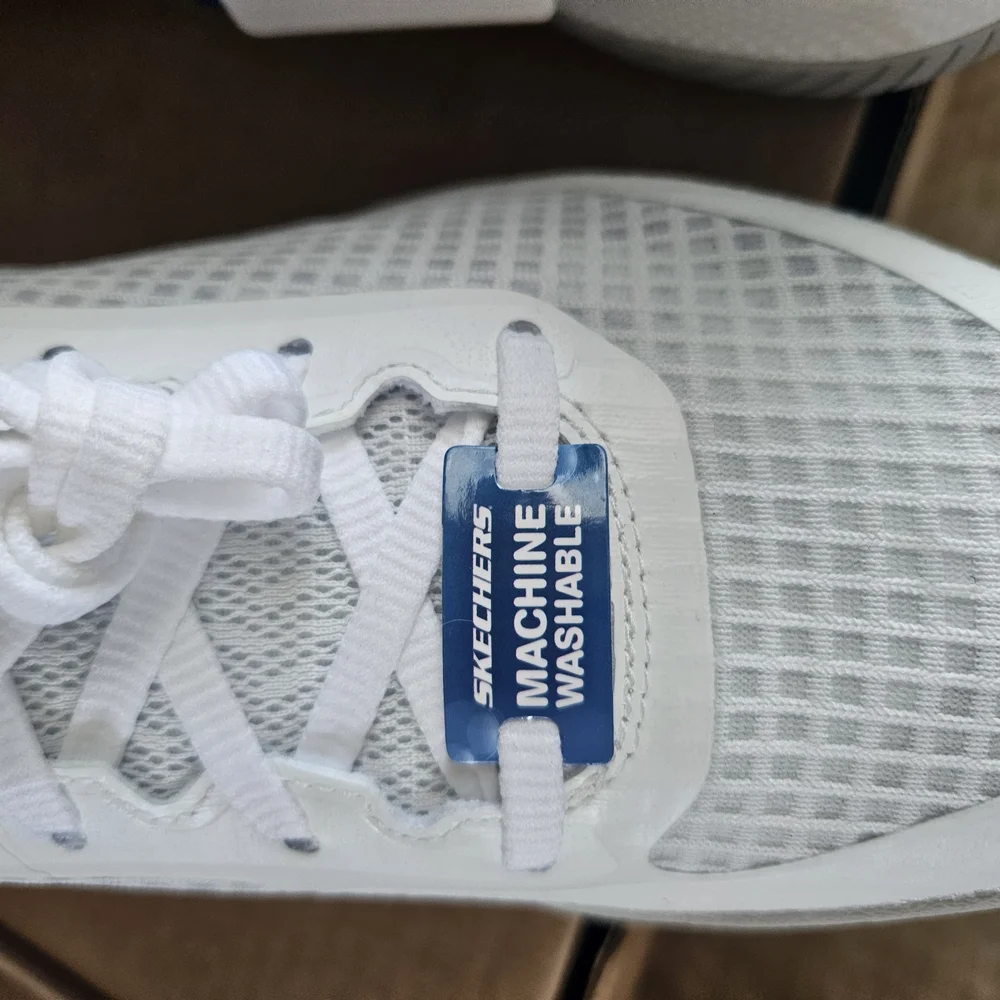 Skechers White Pickleball Sneakers Sz10. NWT - Picture 4 of 10